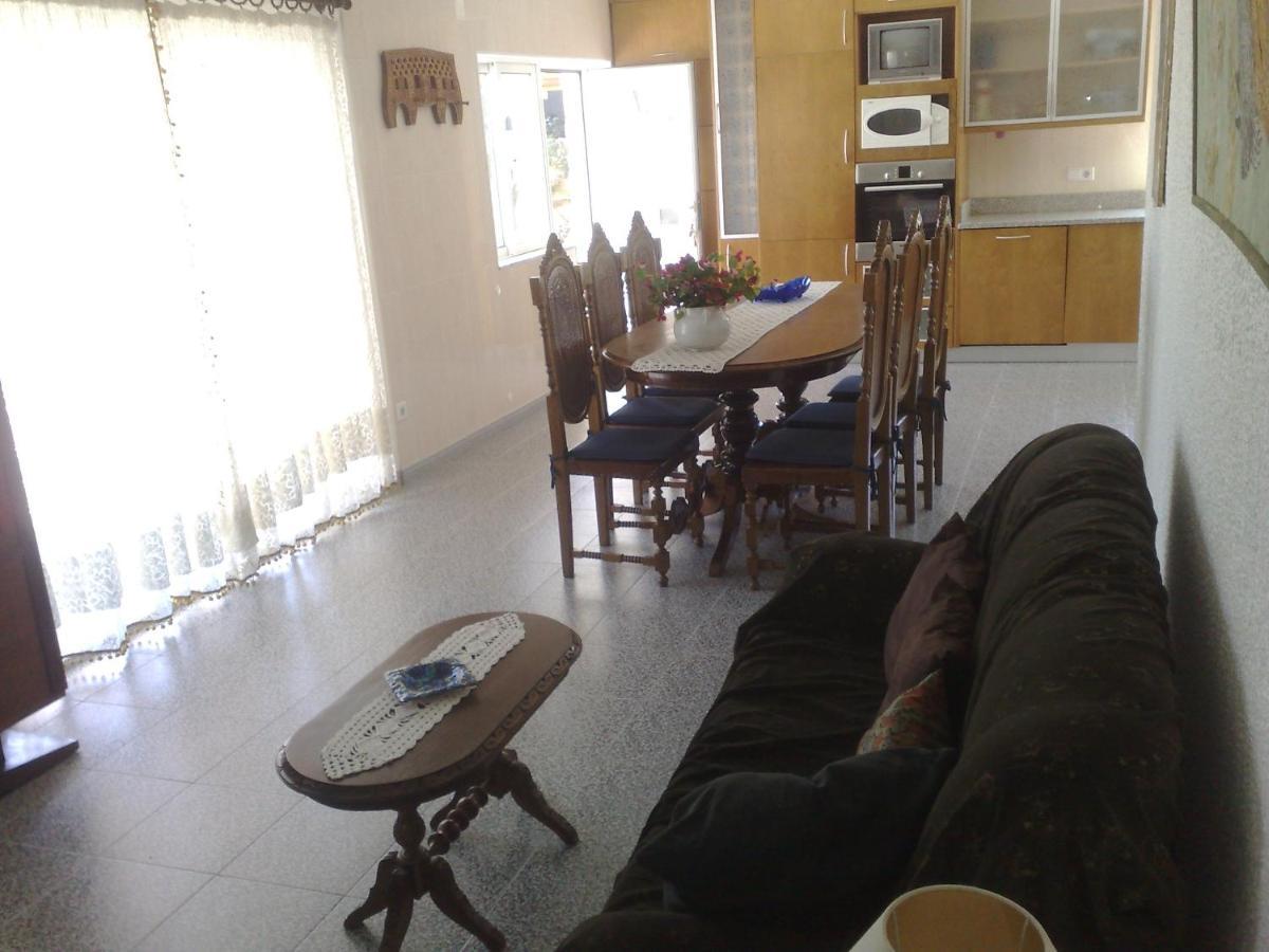 Room Villa Ribeiro Pilgrims Way To Santiago Bike A Garage For Marinhas Esposende Extérieur photo