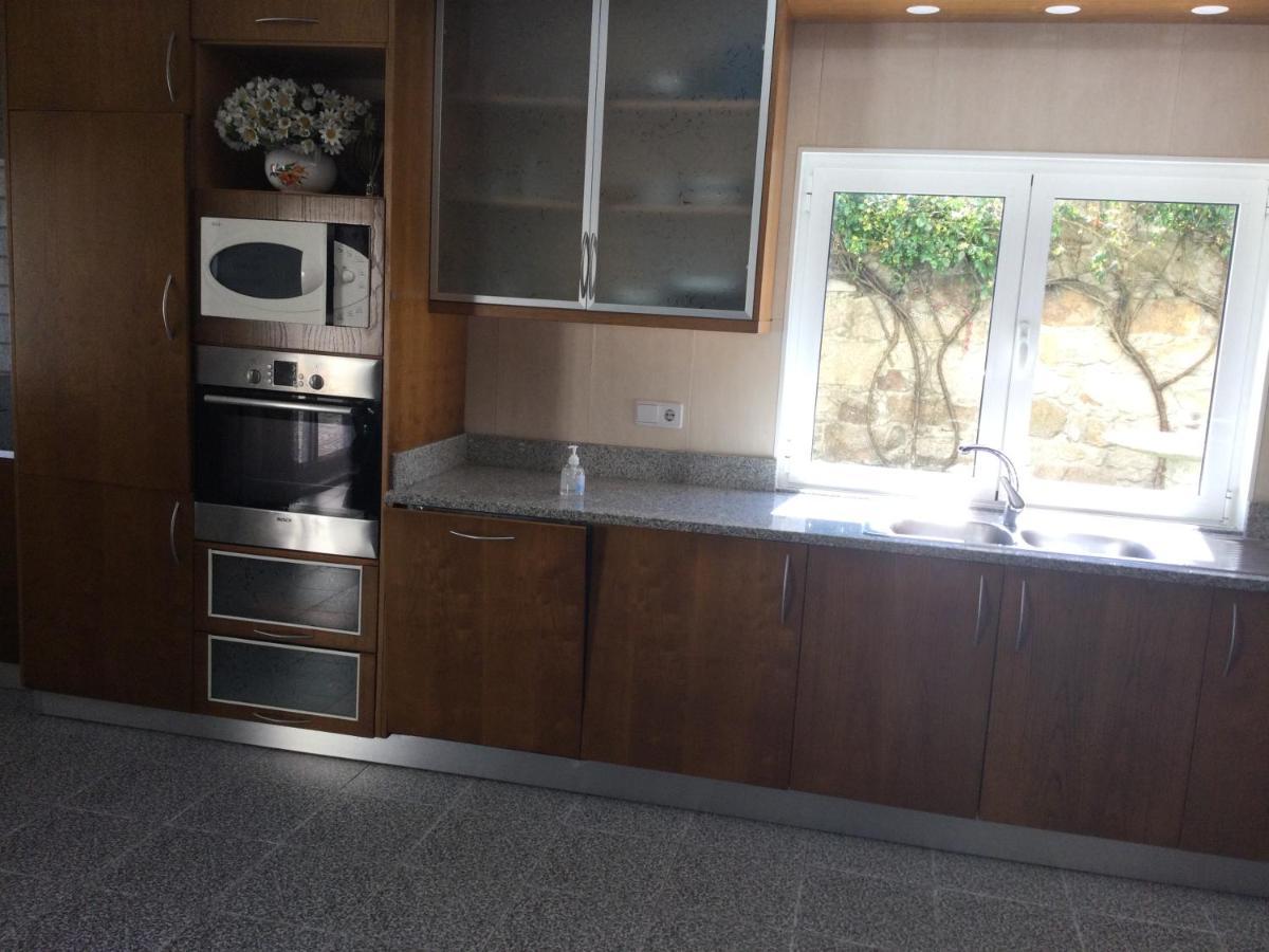Room Villa Ribeiro Pilgrims Way To Santiago Bike A Garage For Marinhas Esposende Extérieur photo