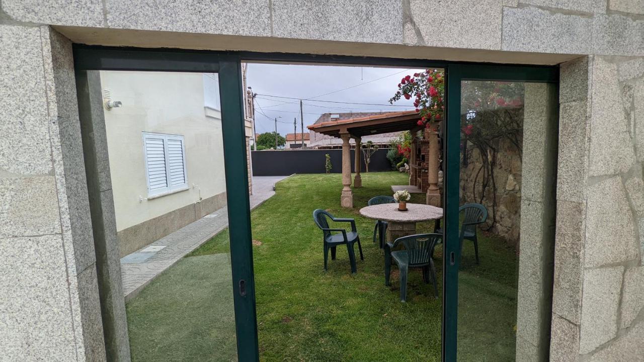 Room Villa Ribeiro Pilgrims Way To Santiago Bike A Garage For Marinhas Esposende Extérieur photo